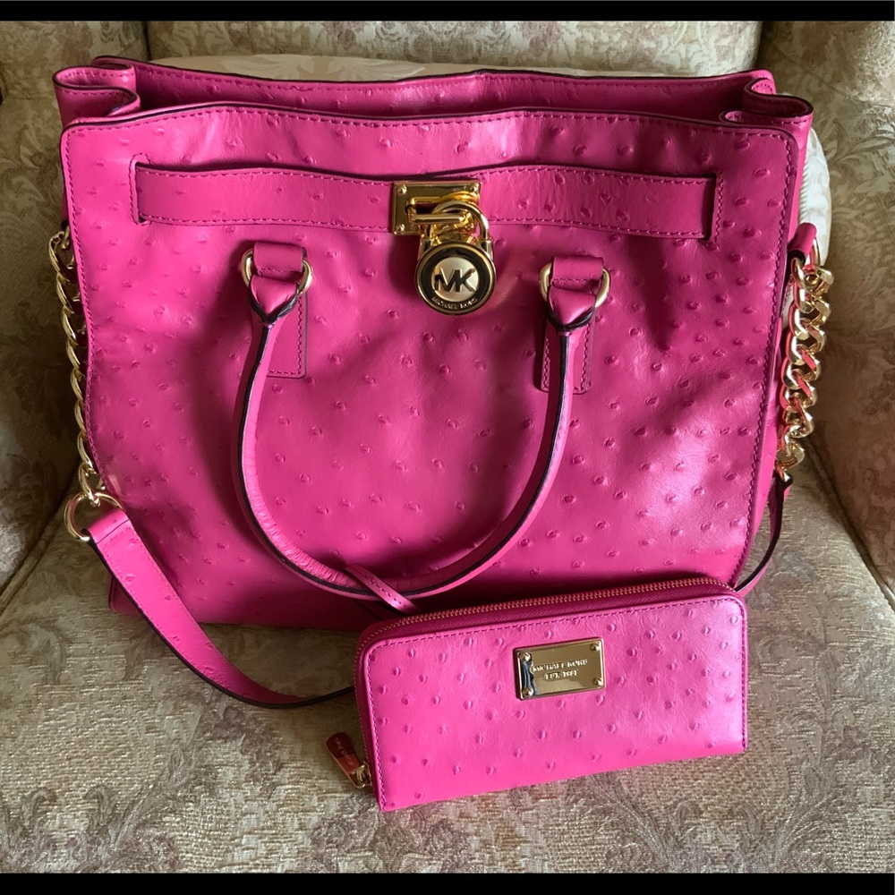 Authentic Michael Khors pocketbook